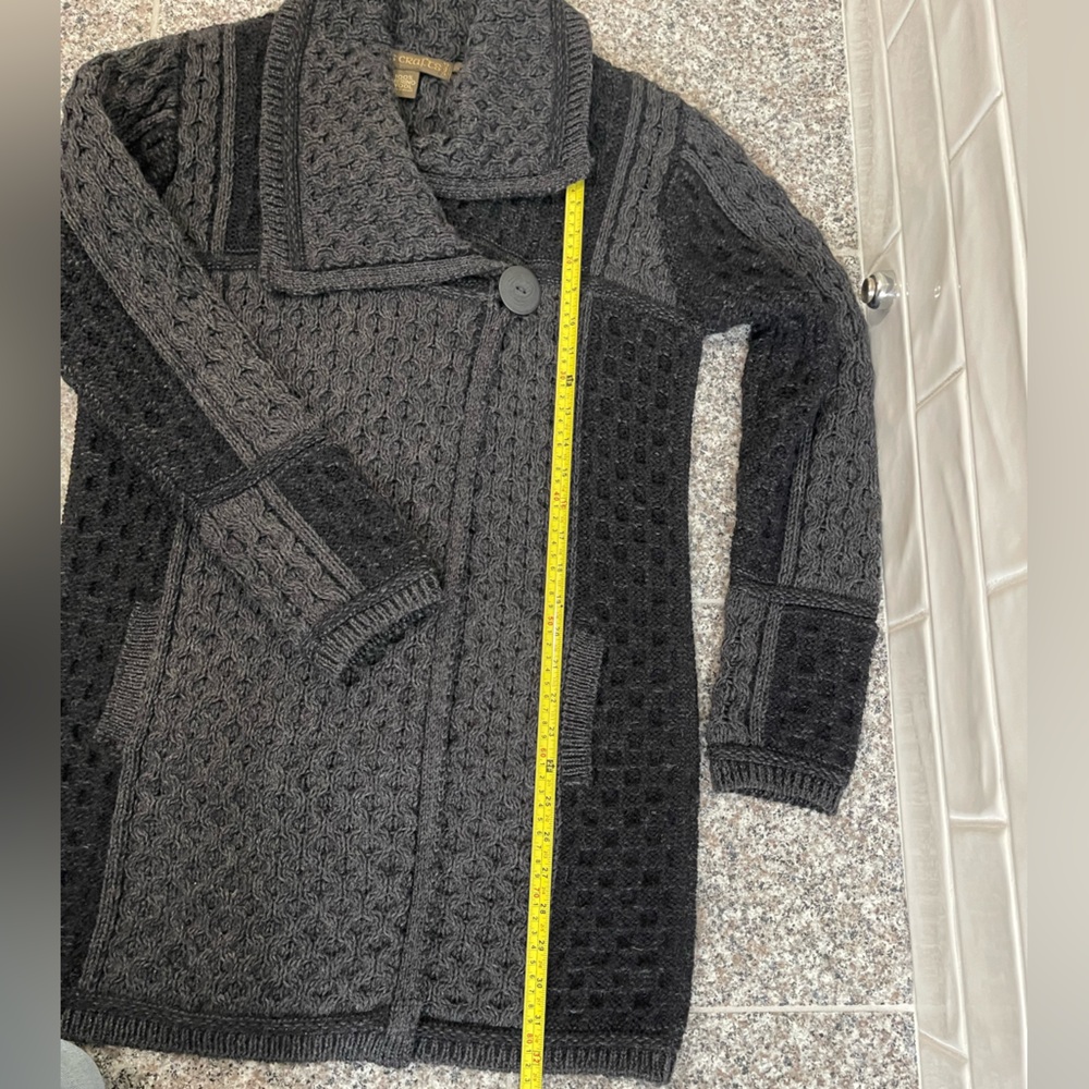 Inis Crafts Irish Wool Cardigan - Picture 10 of 11